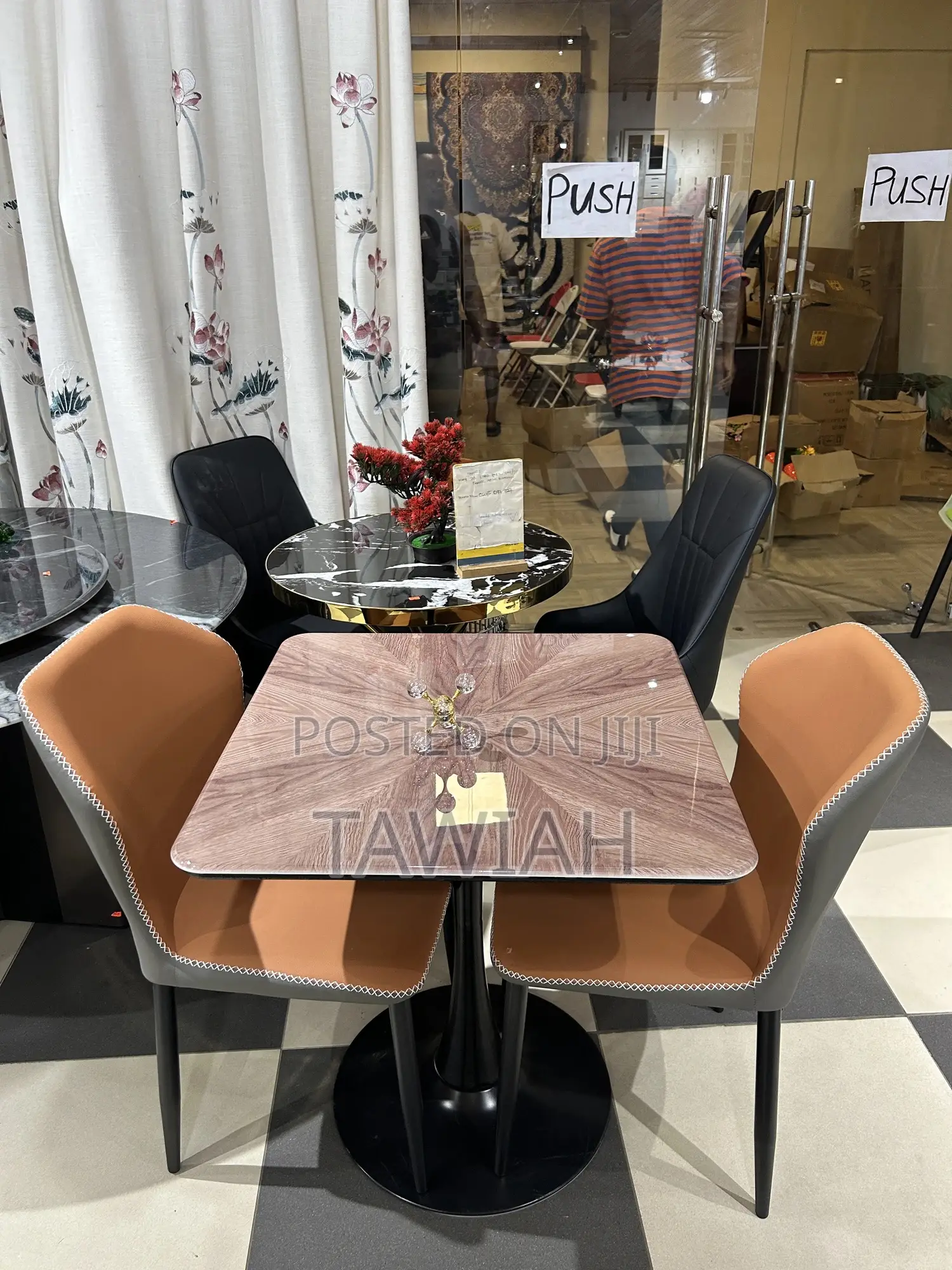 Marvels Dining Set