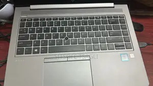 Laptop HP ZBook 14u G5 8GB Intel Core i5 HDD+SSD 256GB