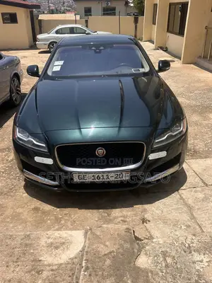Jaguar XF 35t Premium AWD 2017 Green