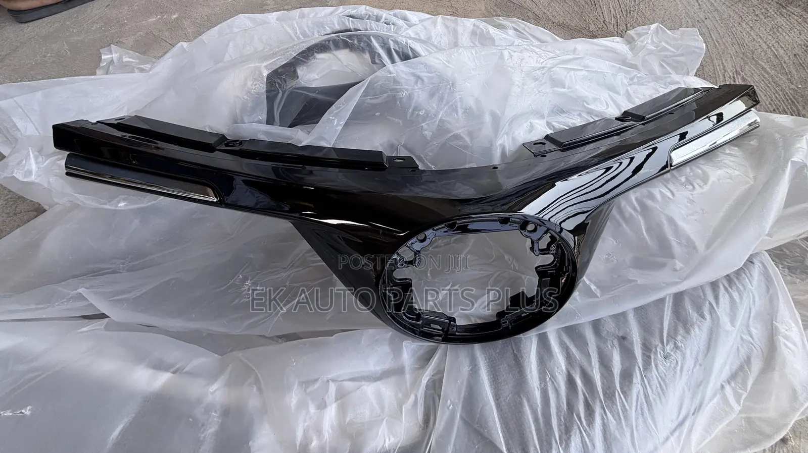 Toyota Rav4 Top Grille/Shells 2016 2017 2018