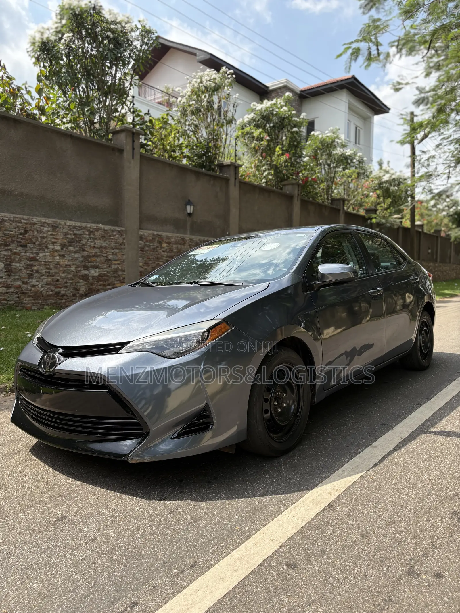 Toyota Corolla LE 4dr Sedan (1.8L 4cyl CVT) 2017 Silver