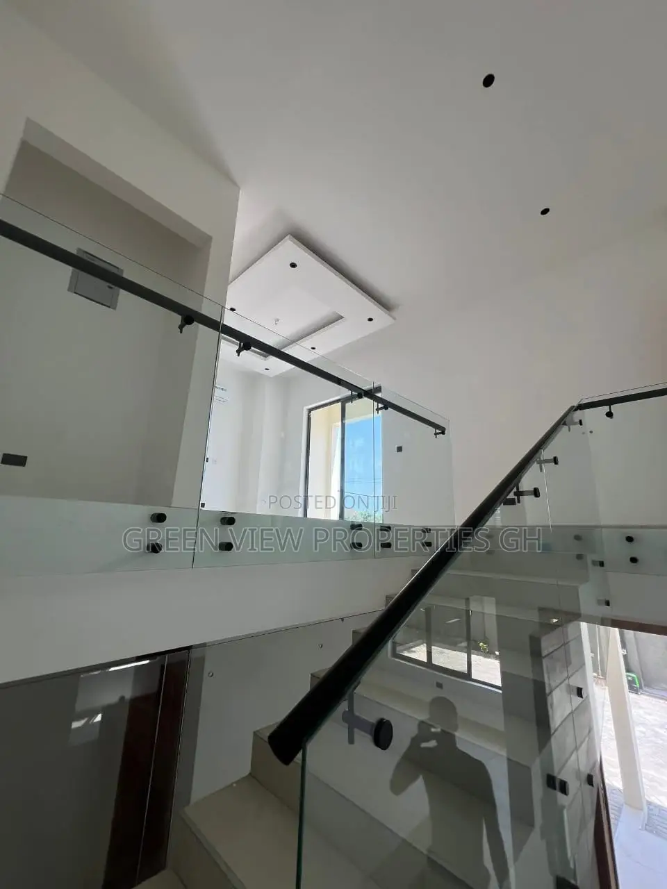 4bdrm Duplex in East Legon for rent