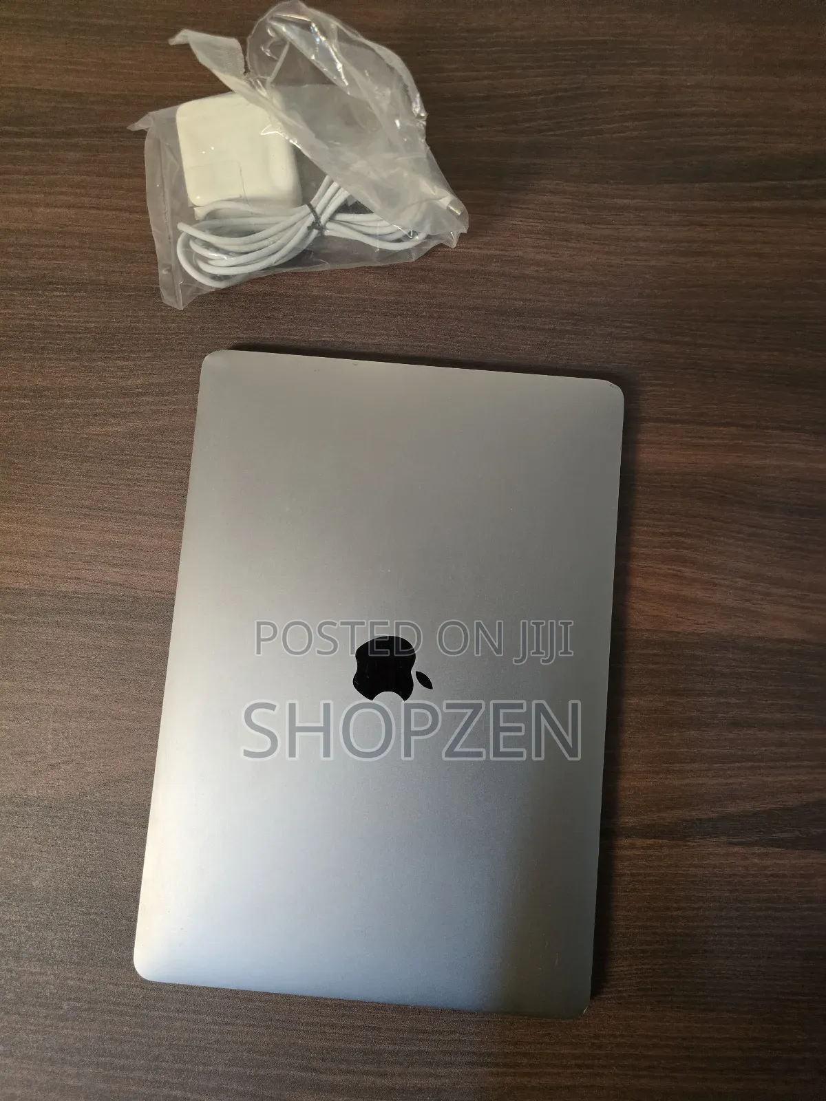 Laptop Apple MacBook Pro 2017 8GB Intel Core i5 SSD 512GB