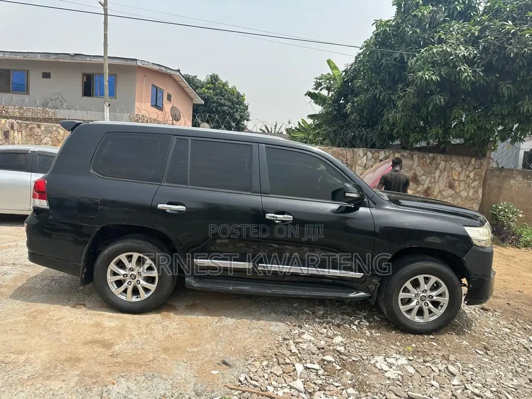 Toyota Land Cruiser 2014 Black