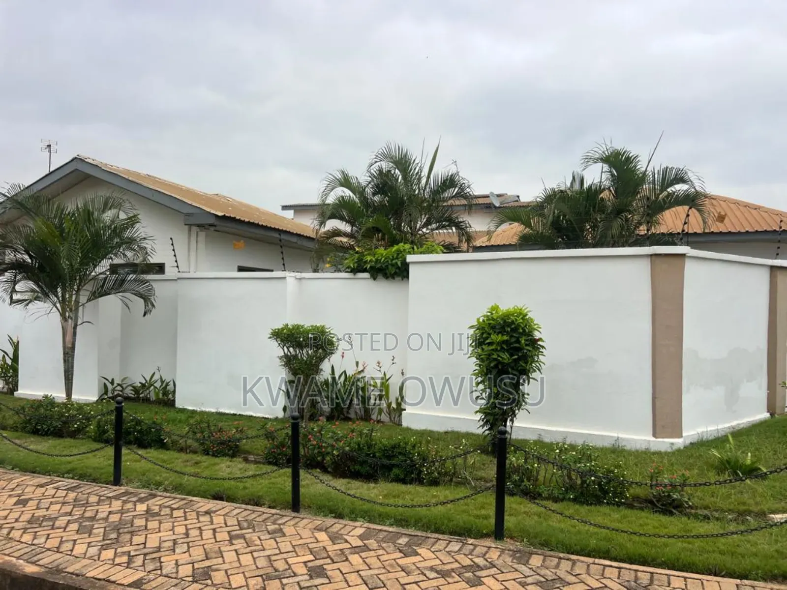 8bdrm House in Ejisu-Juaben Municipal for sale