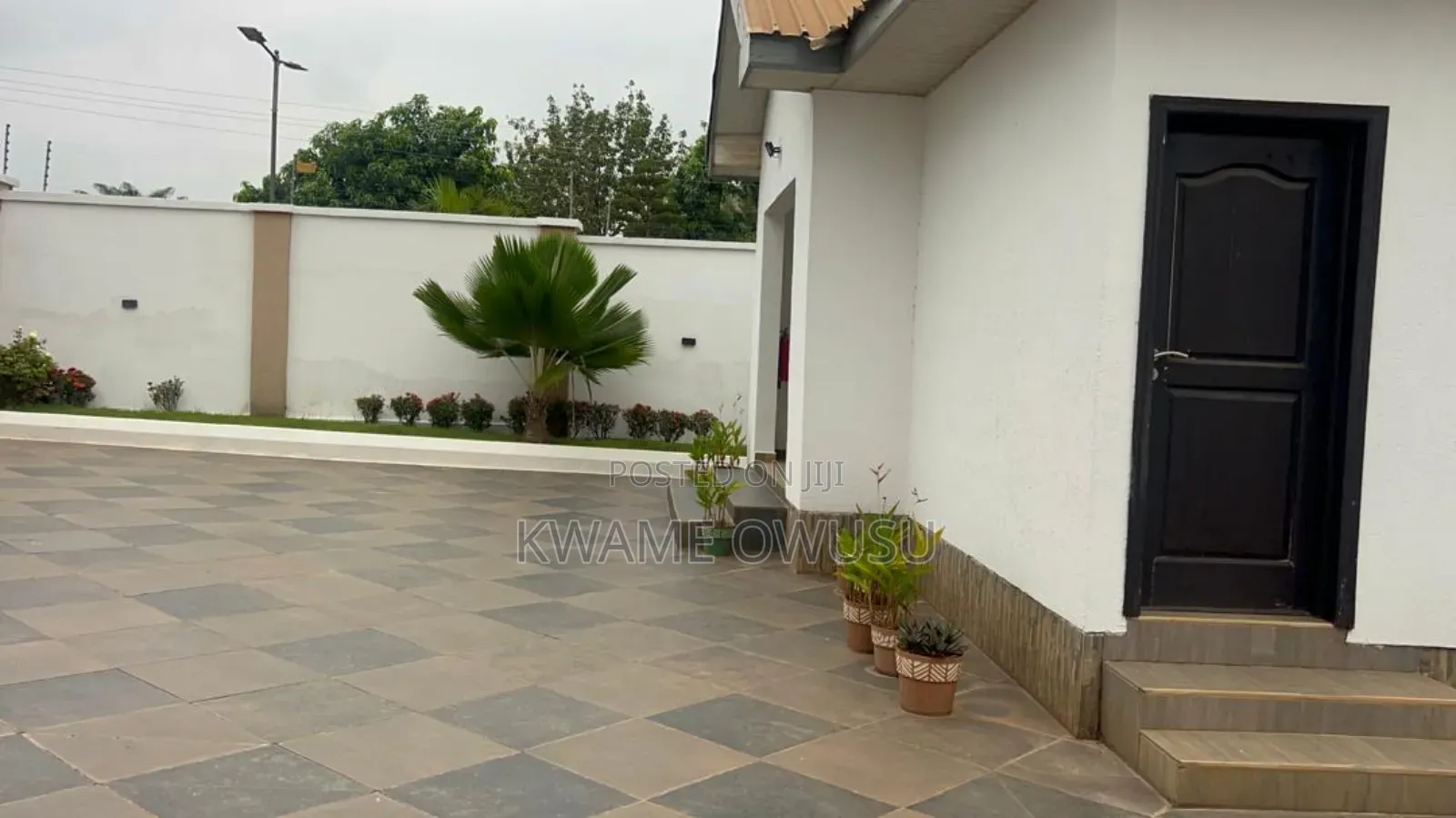 8bdrm House in Ejisu-Juaben Municipal for sale
