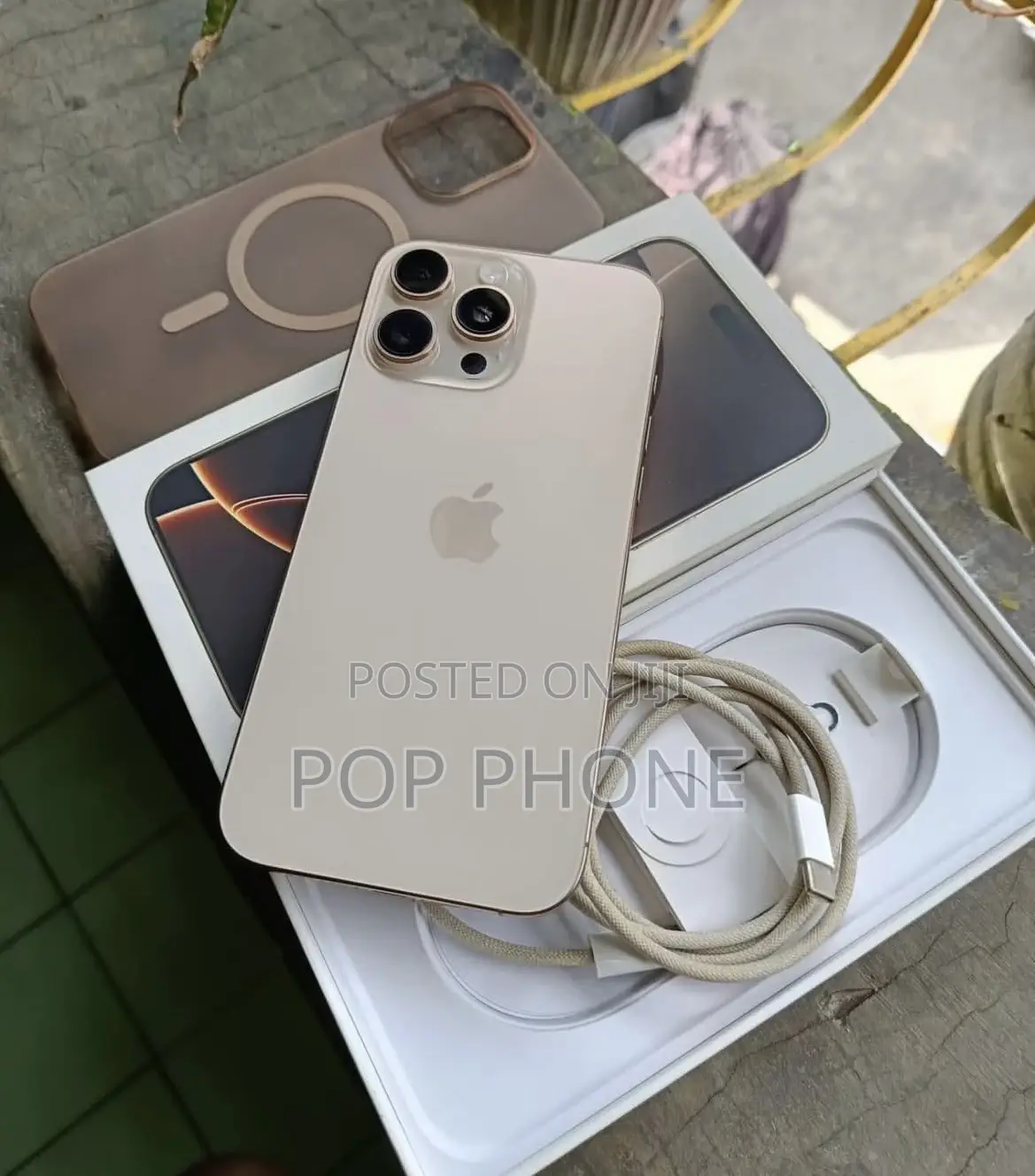 Apple iPhone 16 Pro Max 256 GB Gold