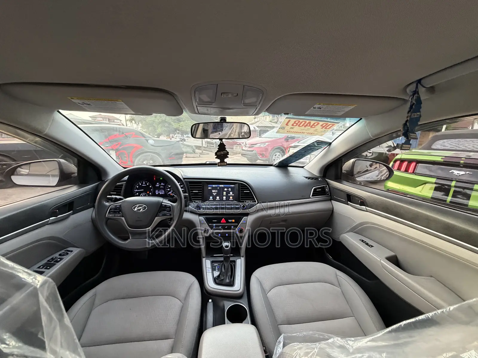 Hyundai Elantra Limited Sedan FWD (2.0L 4cyl 6A) 2017 Gray