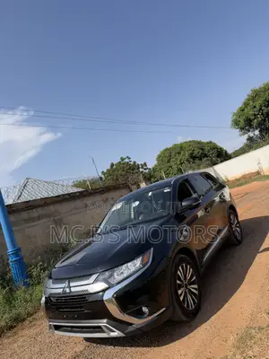 Mitsubishi Outlander 2020 Black
