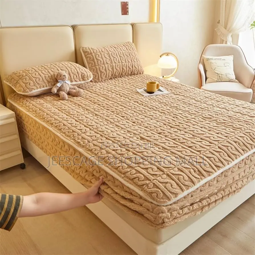 Warm Velvet Mattress Protector Thickened Cotton Mattress Cover