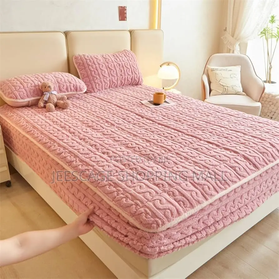 Warm Velvet Mattress Protector Thickened Cotton Mattress Cover