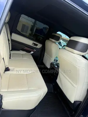 Toyota Tundra 1794 Edition CrewMax 6.5' Bed 2023 Blue