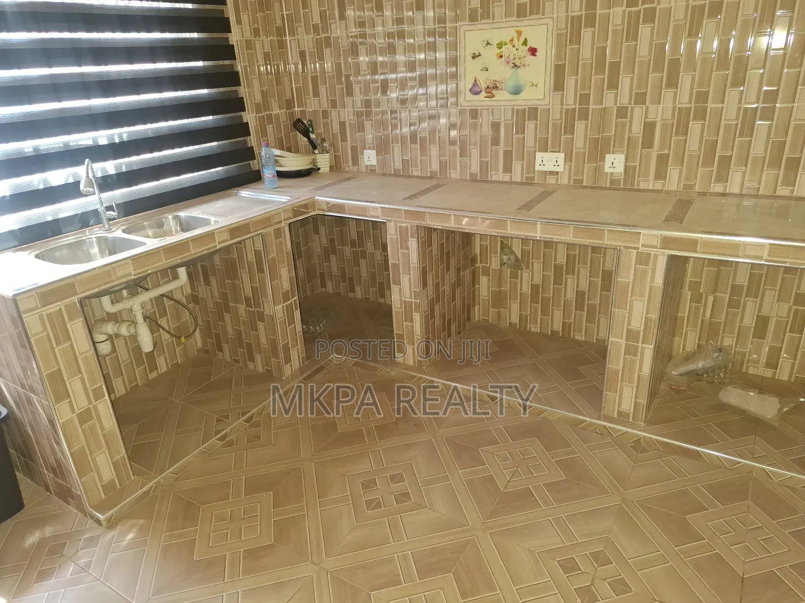 6bdrm House in Mkpa Realty, Tamale Municipal for rent