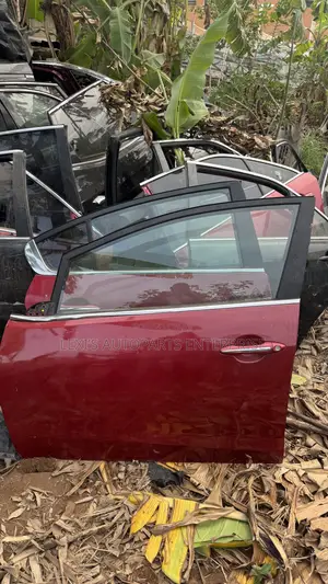 Kia Forte 2012,2013,2014,2015 ,2016 Doors Available