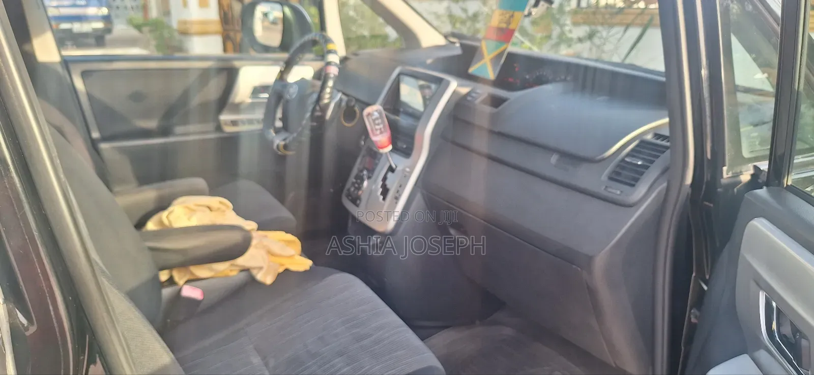 Toyota Vitz 2012 Black
