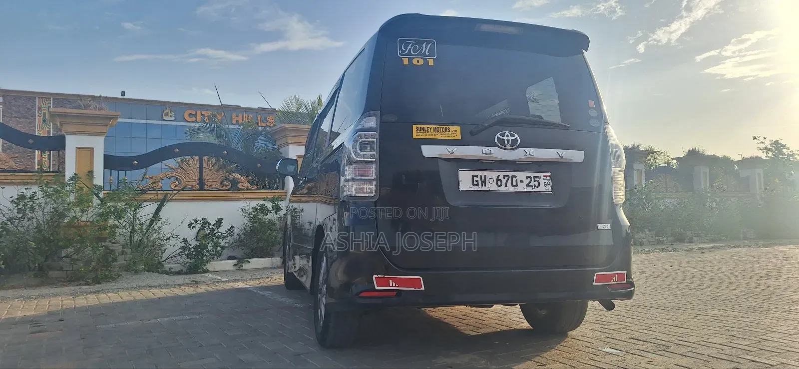 Toyota Vitz 2012 Black