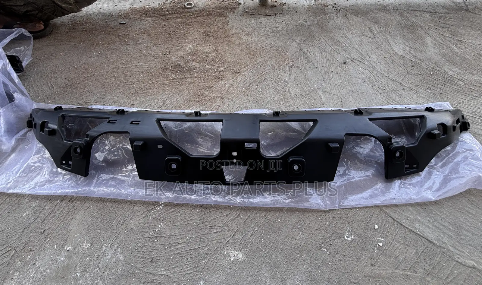 Honda Accord Grille Bracket 2018, 2019, 2020, 2021