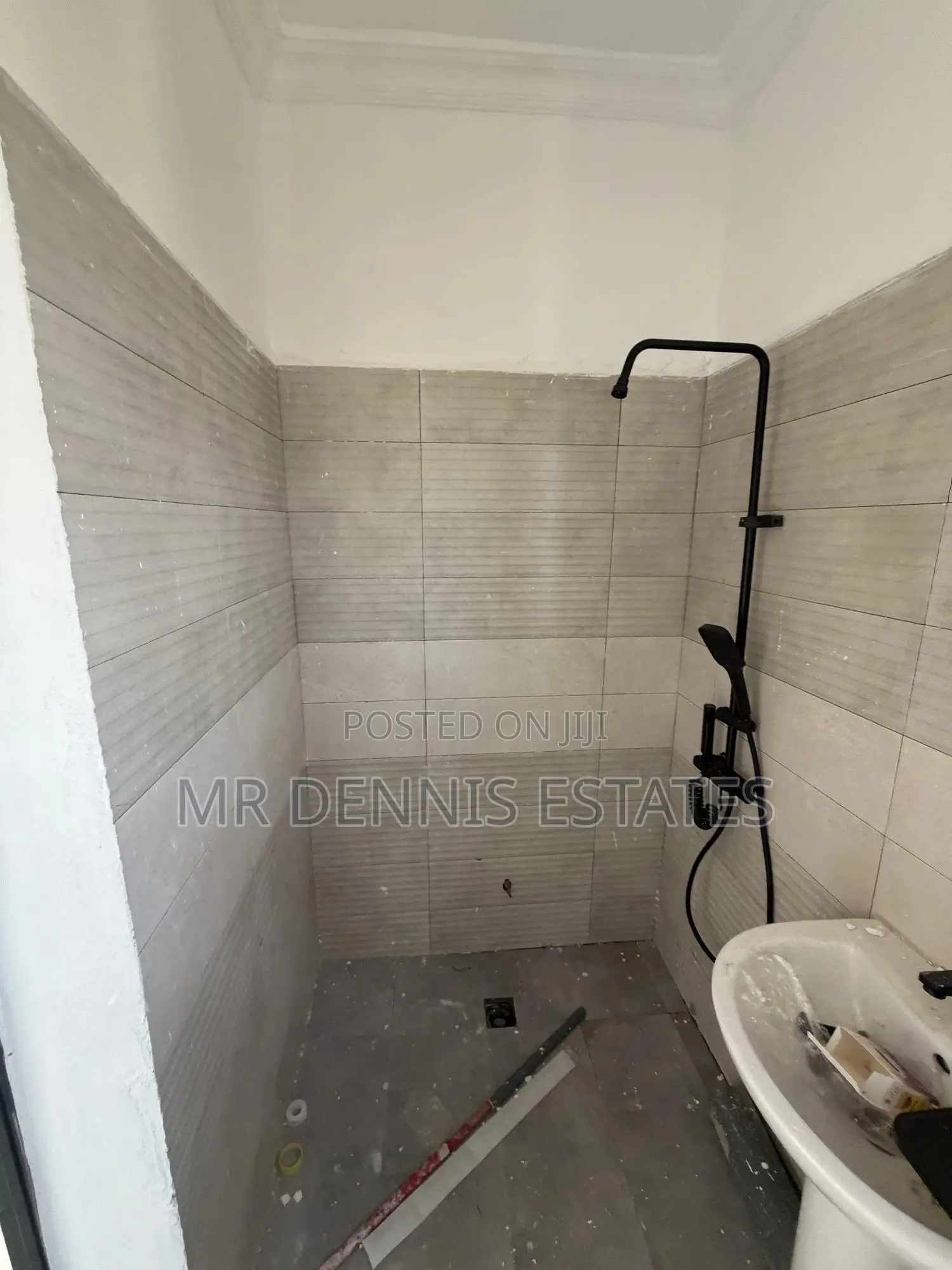 2bdrm Apartment in Westhills Mall for rent