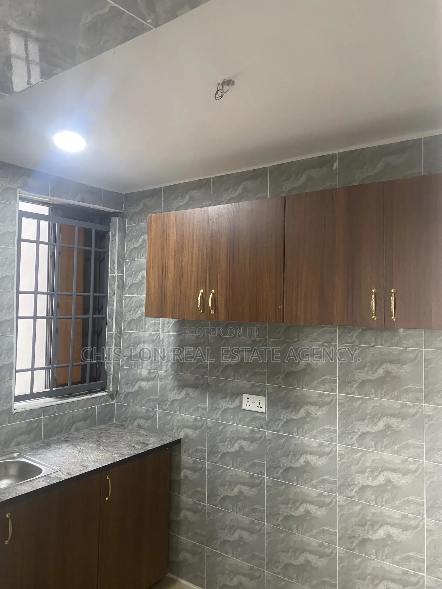 1bdrm Apartment in Chis-Lon Broker’S, Toll Booth for rent