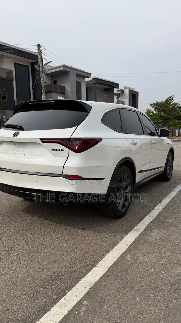 Acura MDX w/A-Spec Package 2024 White