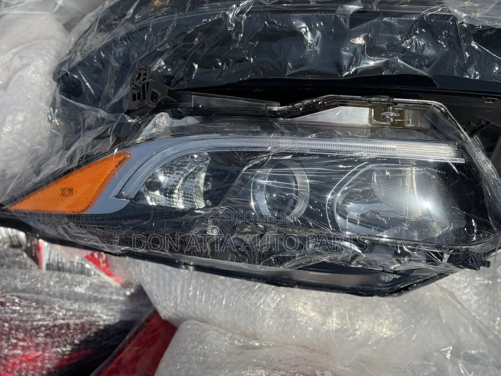 Honda HRV 2019 Head Light Available