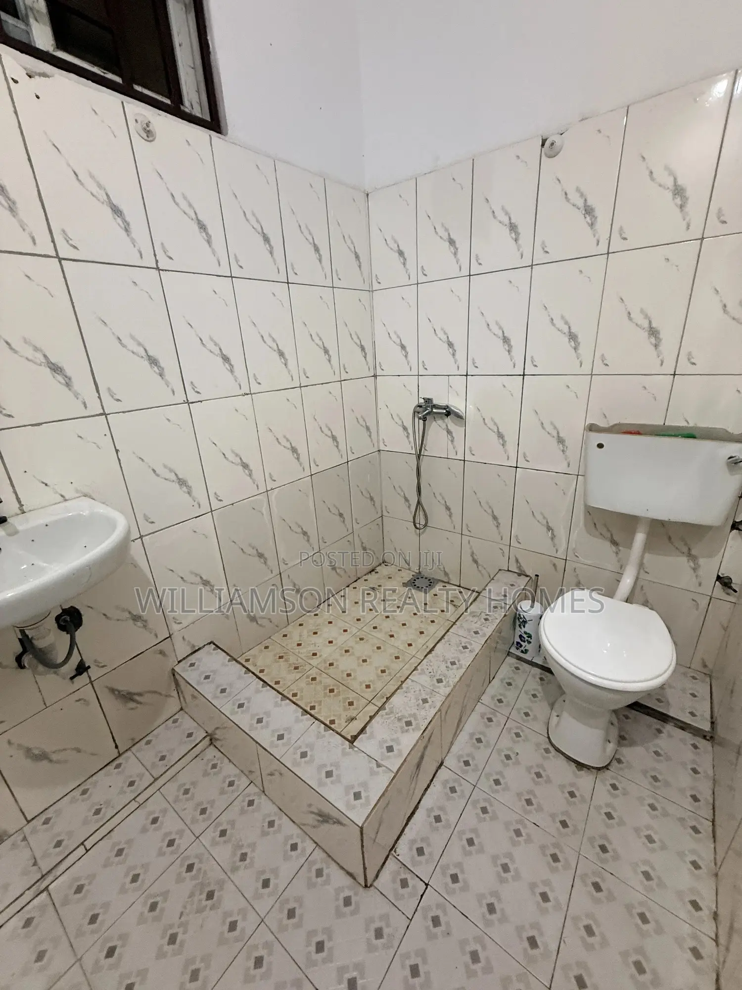 2bdrm Apartment in Hfc Estate Area, Spintex for rent