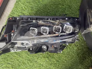 Toyota Land Cruiser Prado 2018 Spec Headlights