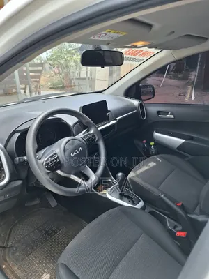 Kia Picanto 2023 White