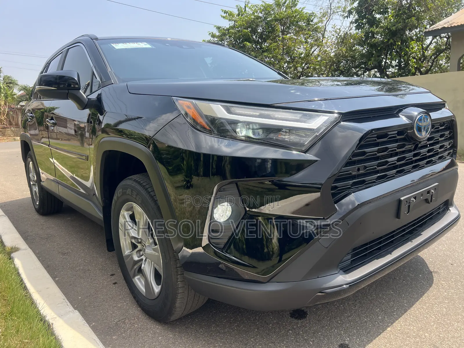 Toyota RAV4 XLE 2022 Black