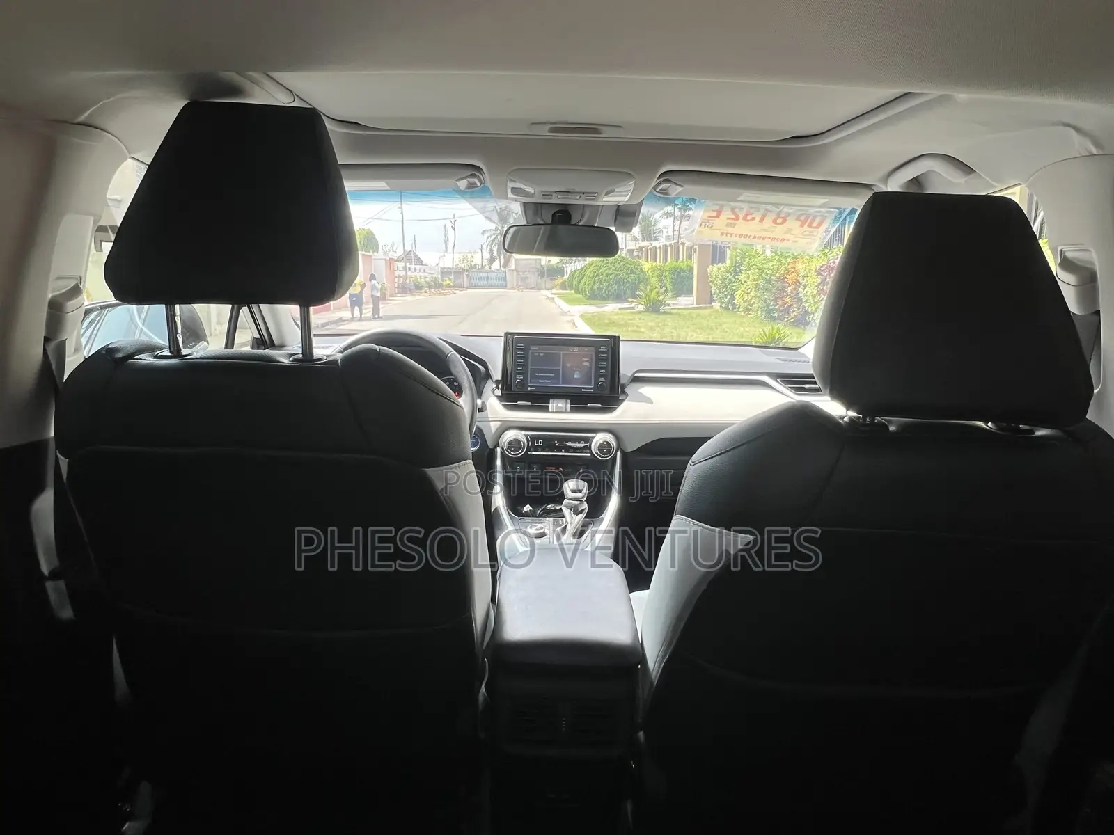 Toyota RAV4 XLE 2022 Black