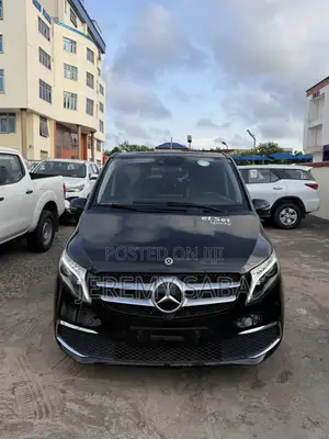 Mercedes-Benz V-Class 2022 Black