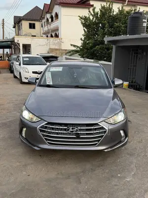 Hyundai Elantra Limited Sedan FWD (2.0L 4cyl 6A) 2017 Gray