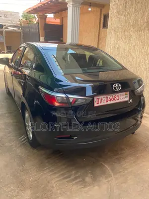 Toyota Yaris iA 1.5 FWD 2017 Black