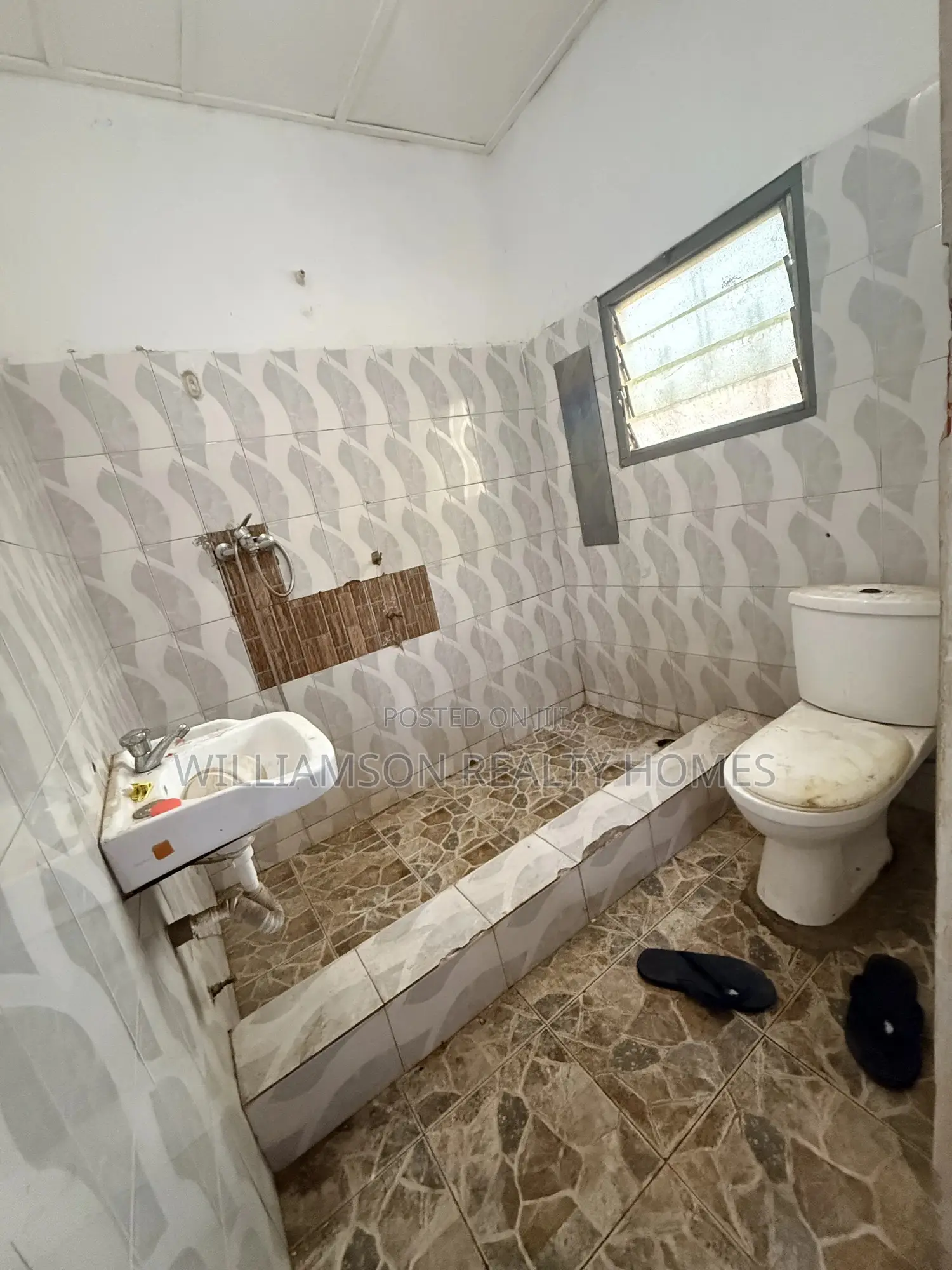 1bdrm Apartment in Hfc Estate Area, Spintex for rent