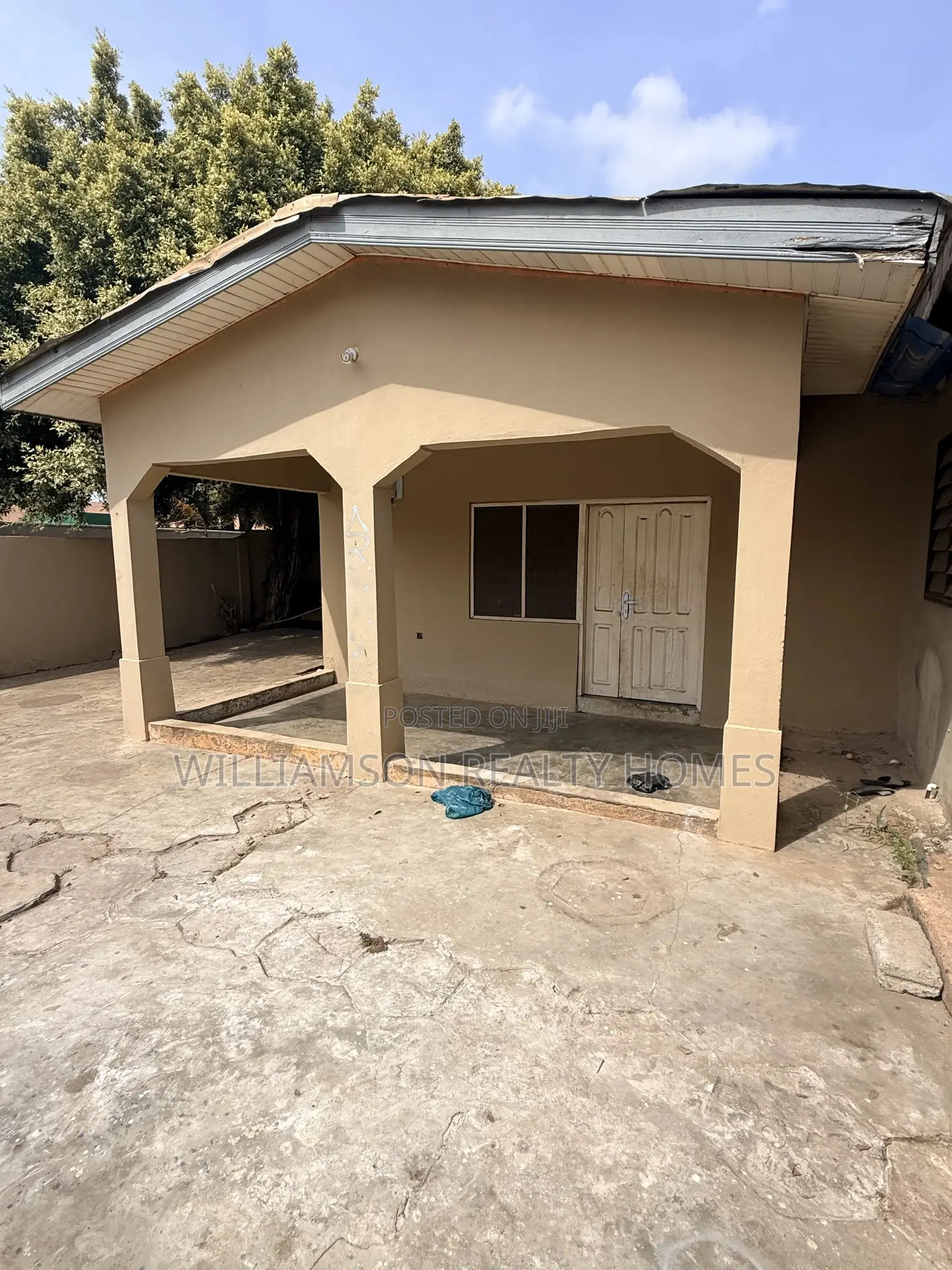 1bdrm Apartment in Hfc Estate Area, Spintex for rent