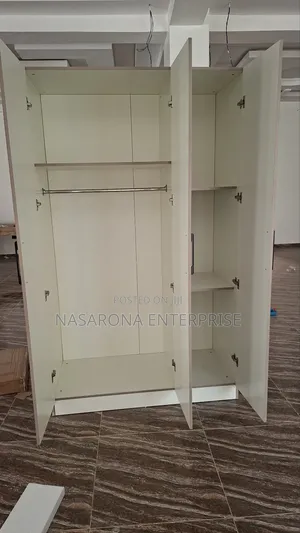 3 Door Double Wardrobe 120x55x200cm