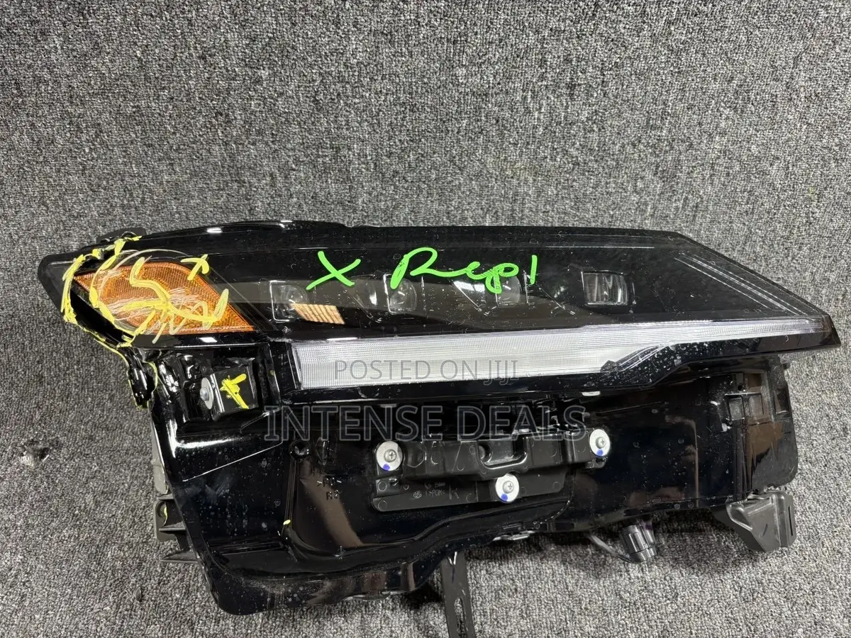 Nissan Kicks 2025,2026 Headlight
