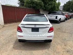 Mercedes-Benz E300 2019 White
