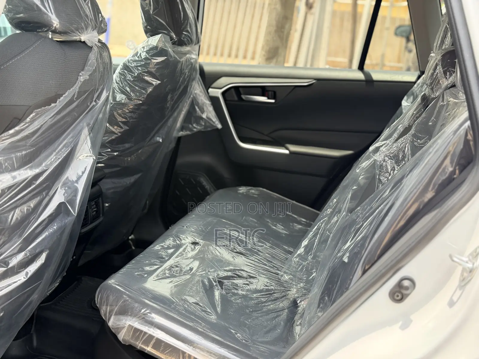 Toyota RAV4 2025 White