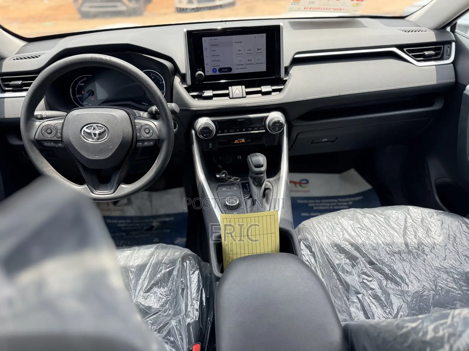 Toyota RAV4 2025 White