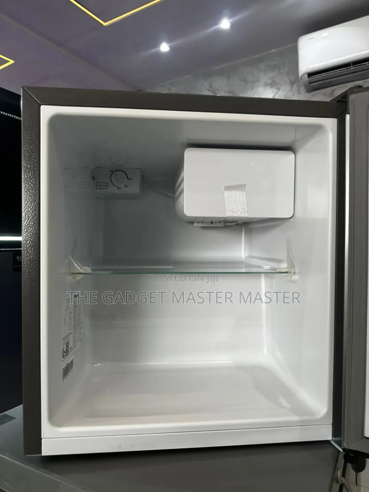 Hisense Rr60d4asu 60l Compact Refrigerator