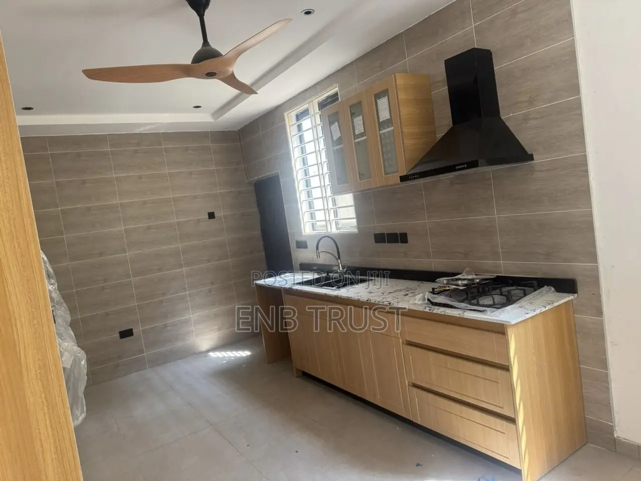 4bdrm Duplex in Achimota, Mile 7 for rent