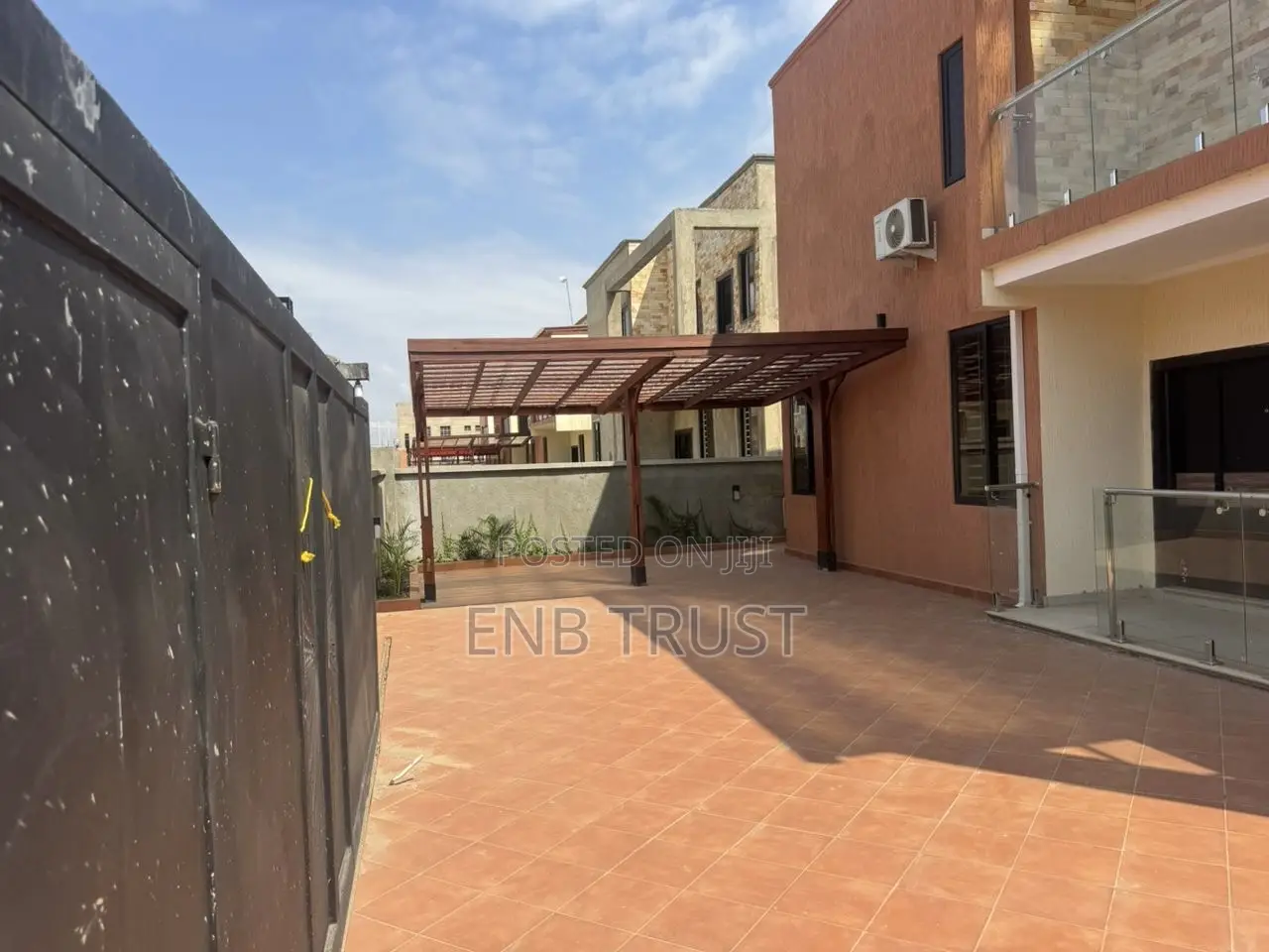 4bdrm Duplex in Achimota, Mile 7 for rent