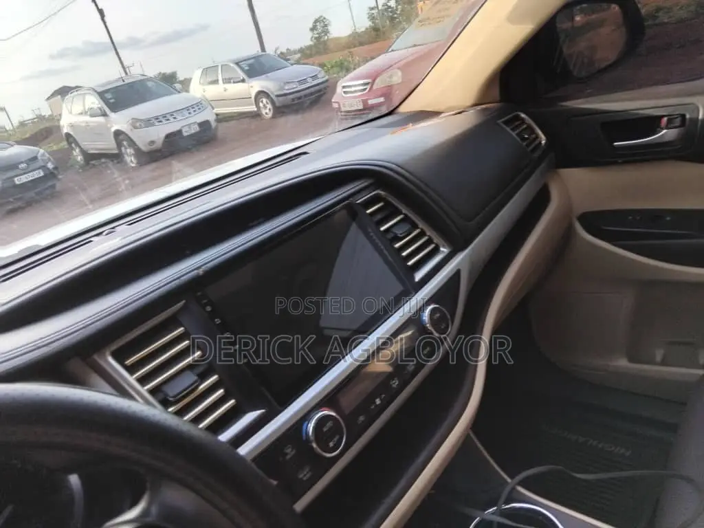 Toyota Highlander 2018 White