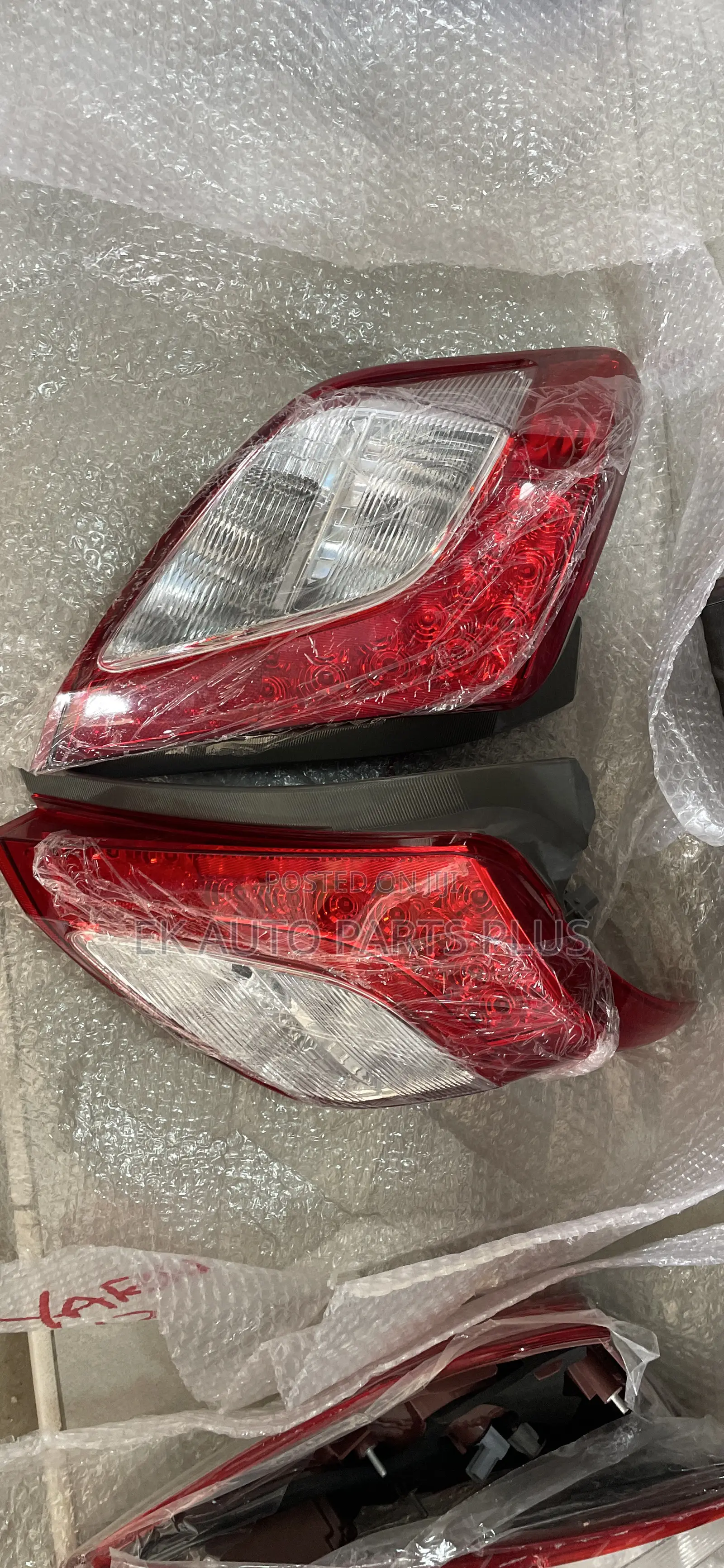 Toyota Yaris/Vitz Taillight 2011 2012 2013 2014