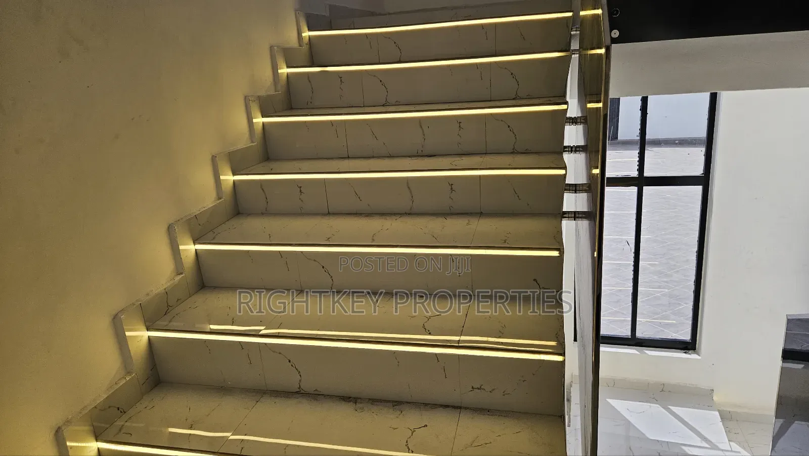 6bdrm House in Rightkey, Kumasi Metropolitan for sale