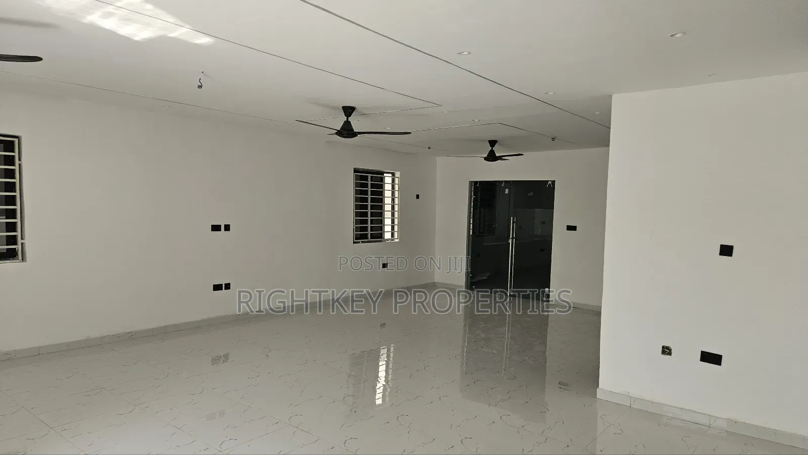 6bdrm House in Rightkey, Kumasi Metropolitan for sale