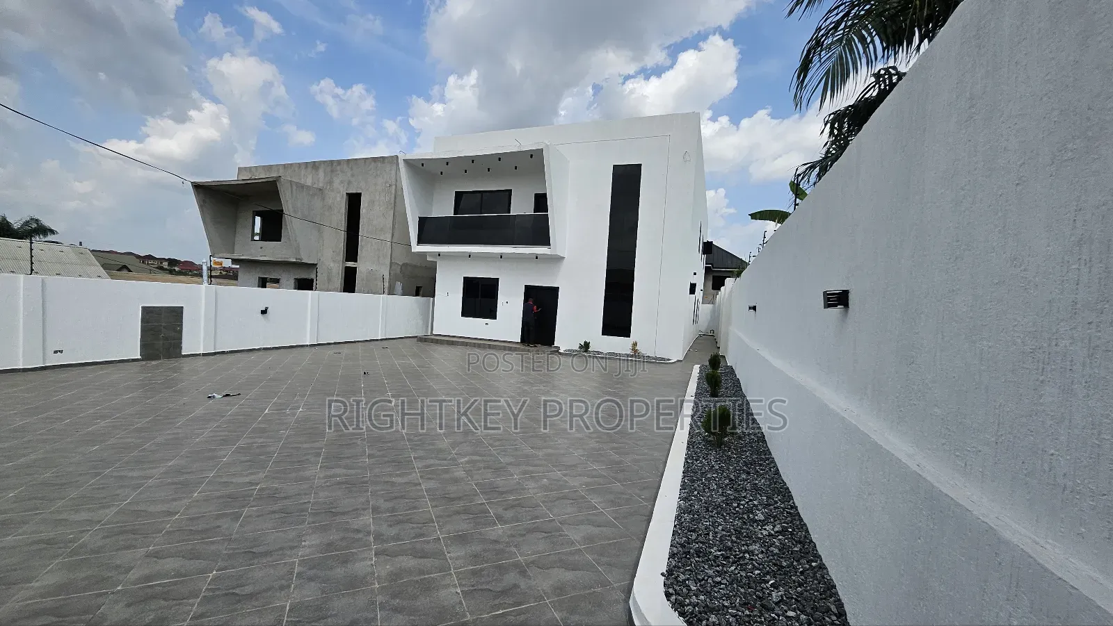 6bdrm House in Rightkey, Kumasi Metropolitan for sale