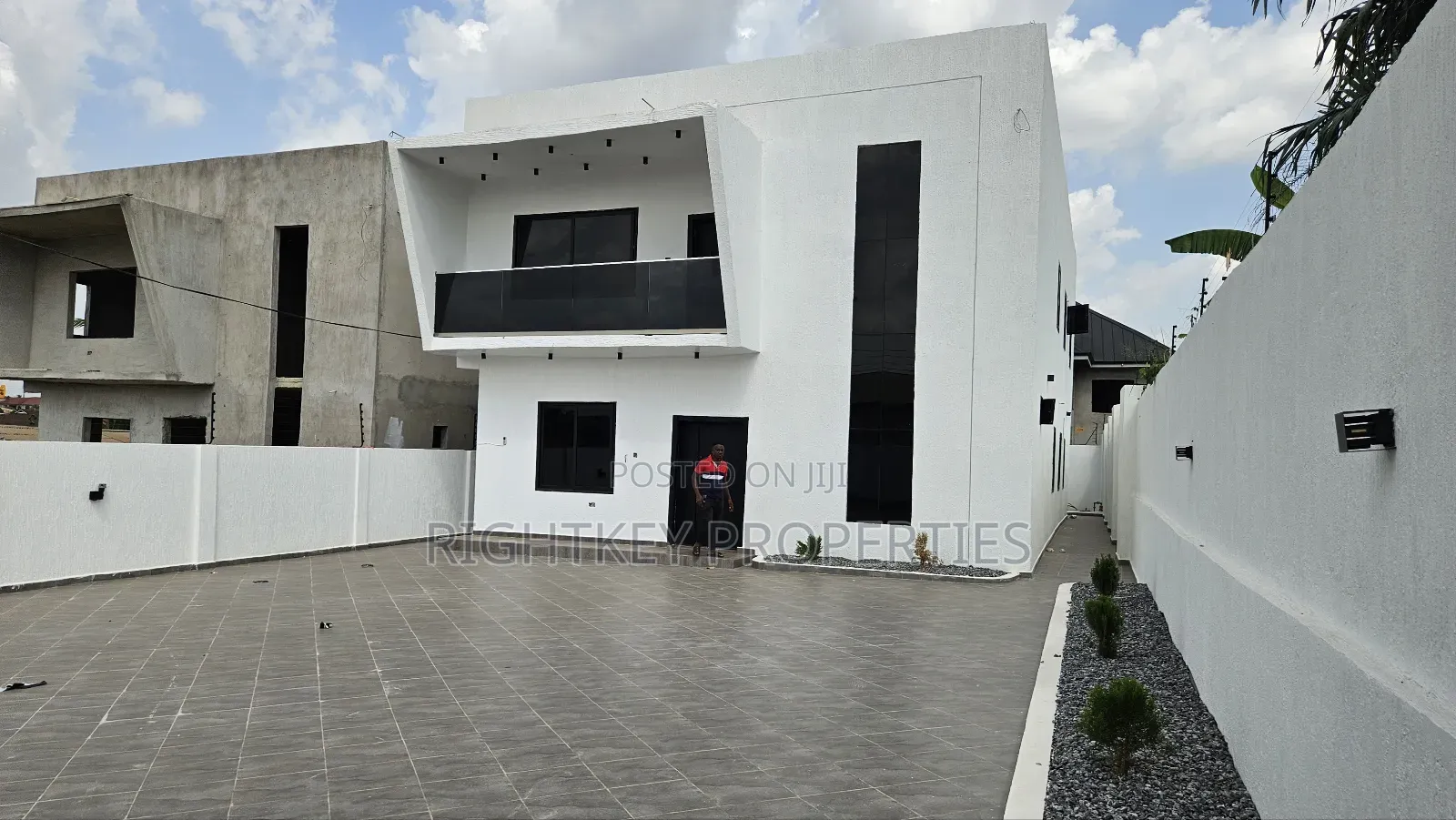 6bdrm House in Rightkey, Kumasi Metropolitan for sale