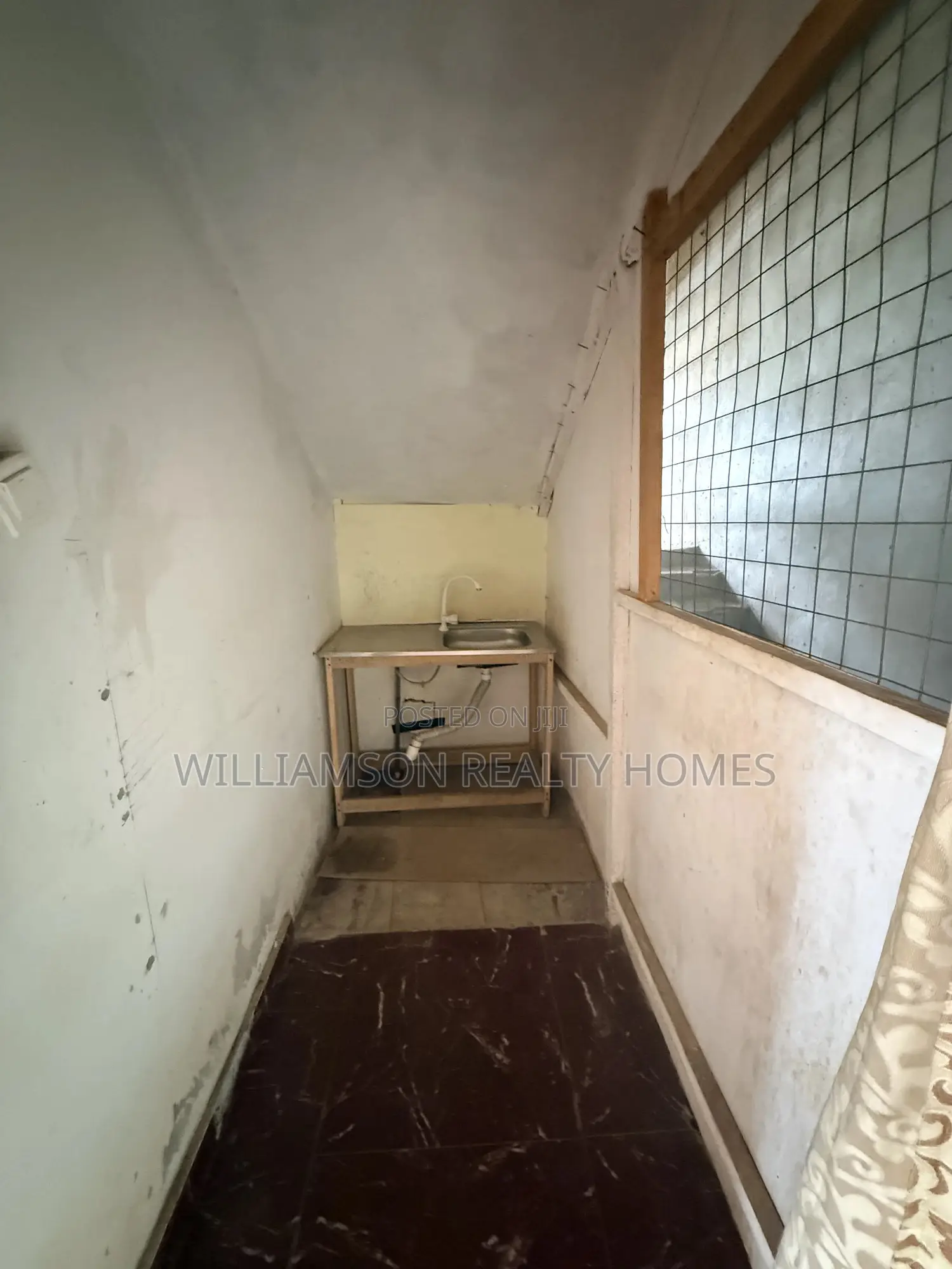 1bdrm Apartment in Hfc Estate Area, Spintex for rent